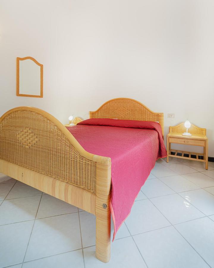 Ambra Holiday Rooms 圣特奥多罗 外观 照片
